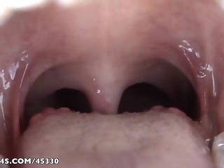 Nice chinese girl mouth show