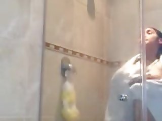 Spycam girlfriend shower 